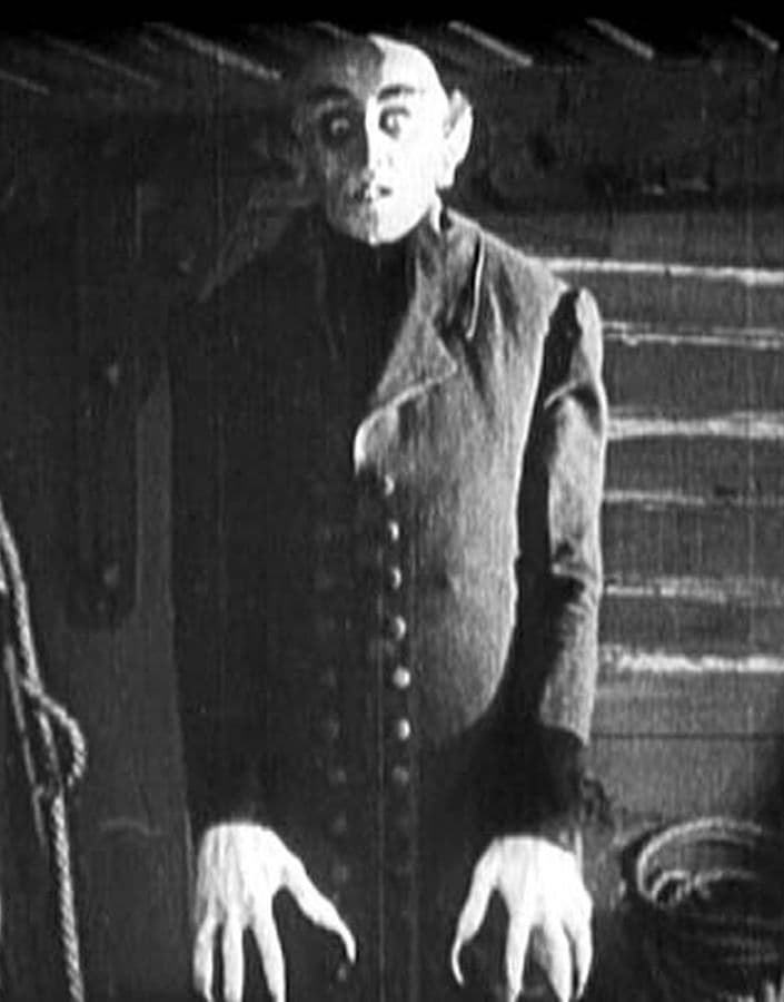 Nosferatu (1922) cover art
